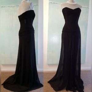 °$3,000 VICKY TEIL COUTURE NIEMAN MARCUS BEAUTIFUL BLACK RED CARPET GOWN US S M